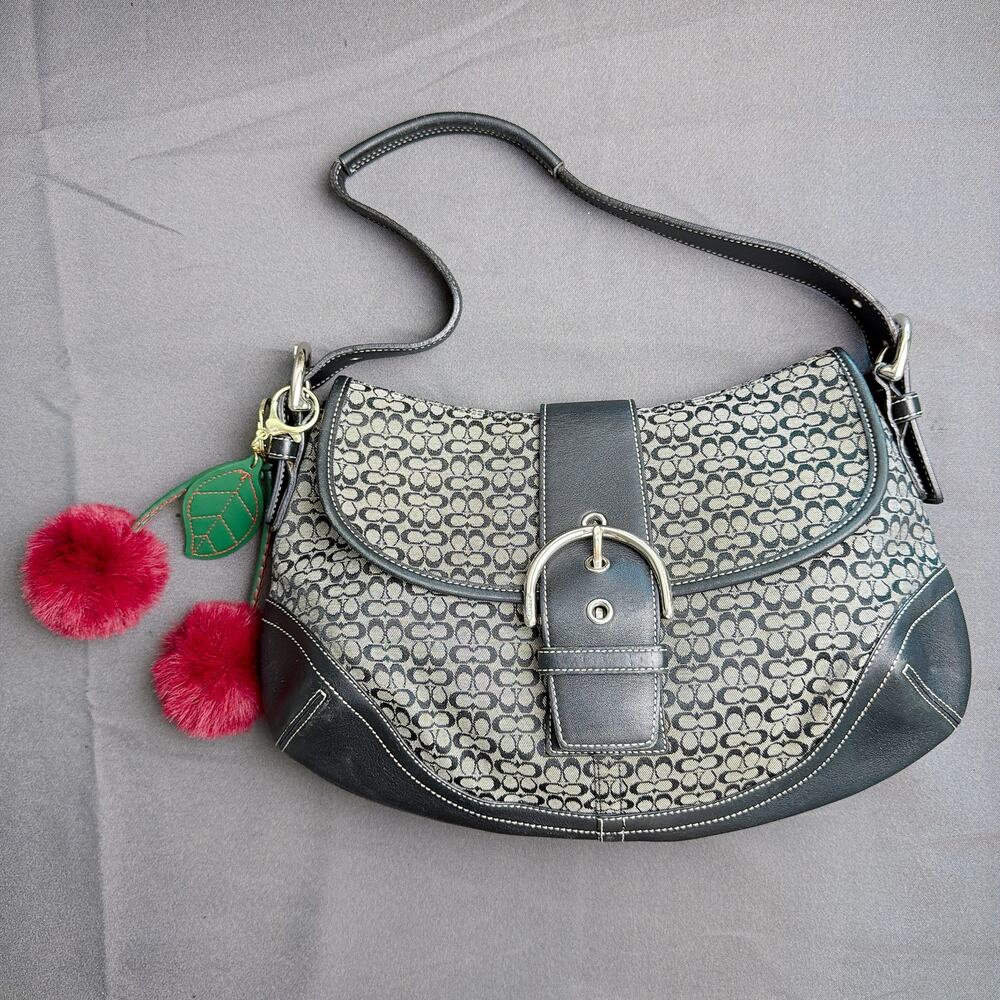 Coach Vintage Soho Black Leather Signature C Shoulder Bag 6808